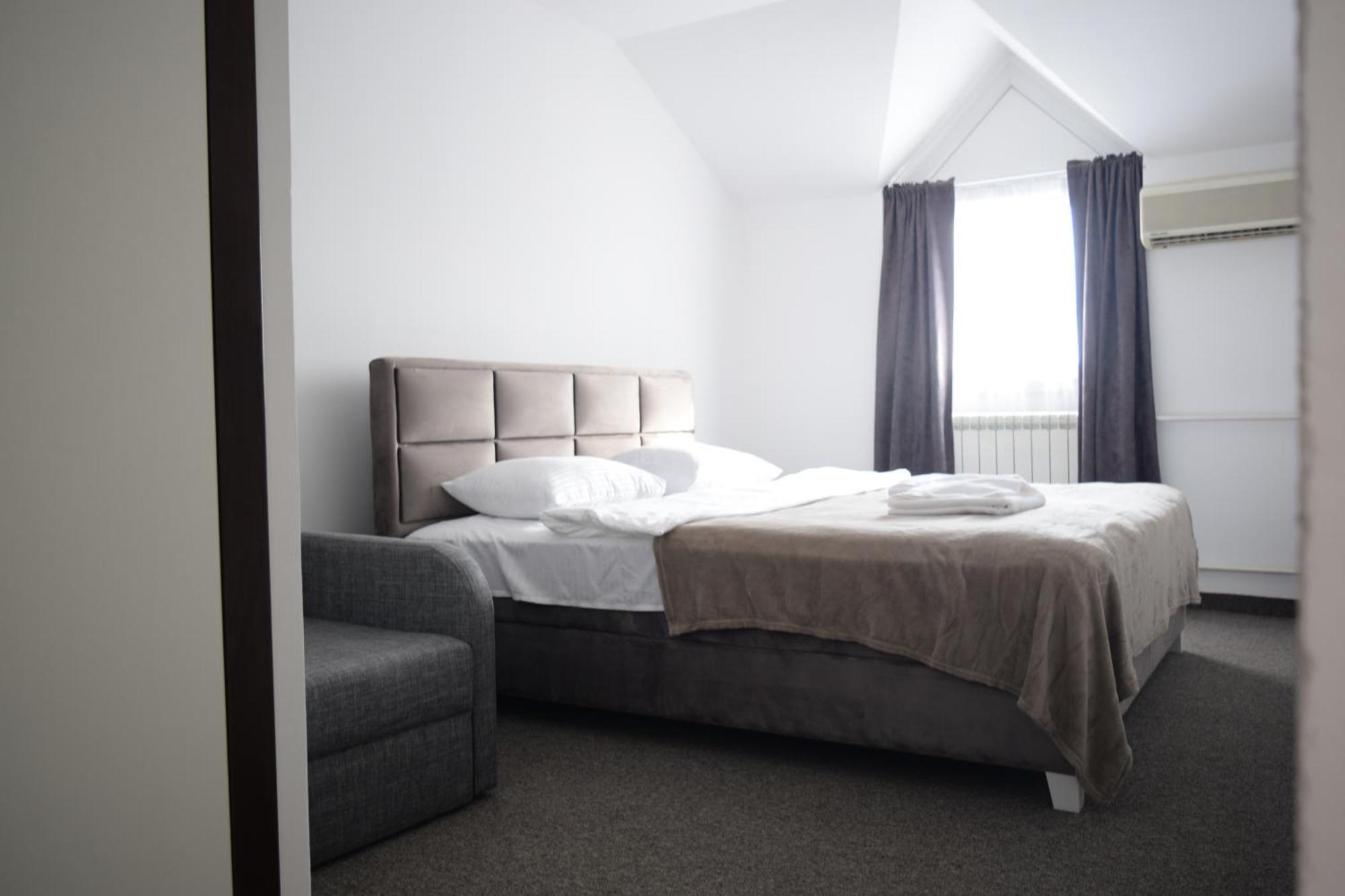 Hotel Tiski Cvet Novi Bečej Εξωτερικό φωτογραφία