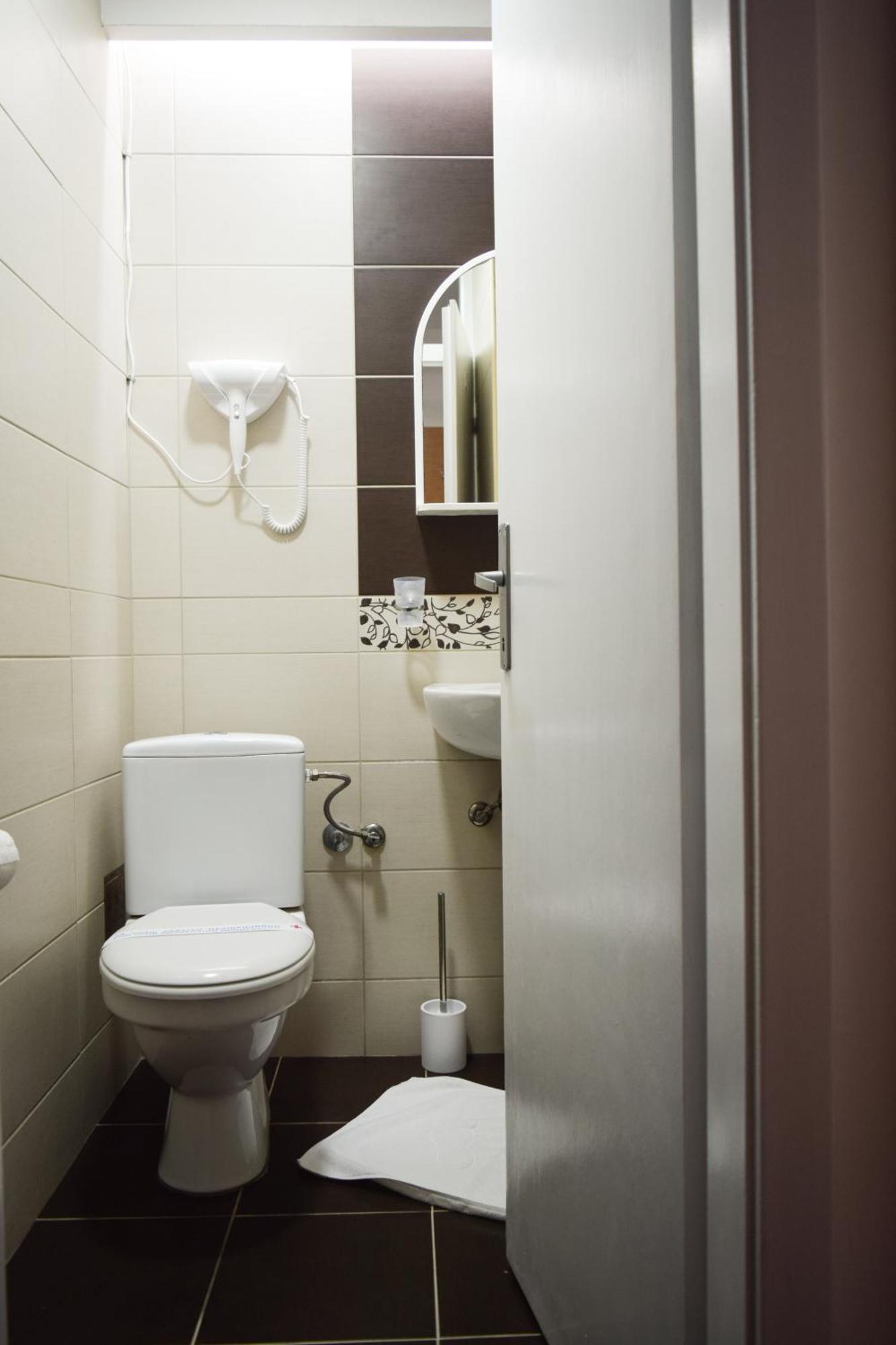 Hotel Tiski Cvet Novi Bečej Εξωτερικό φωτογραφία